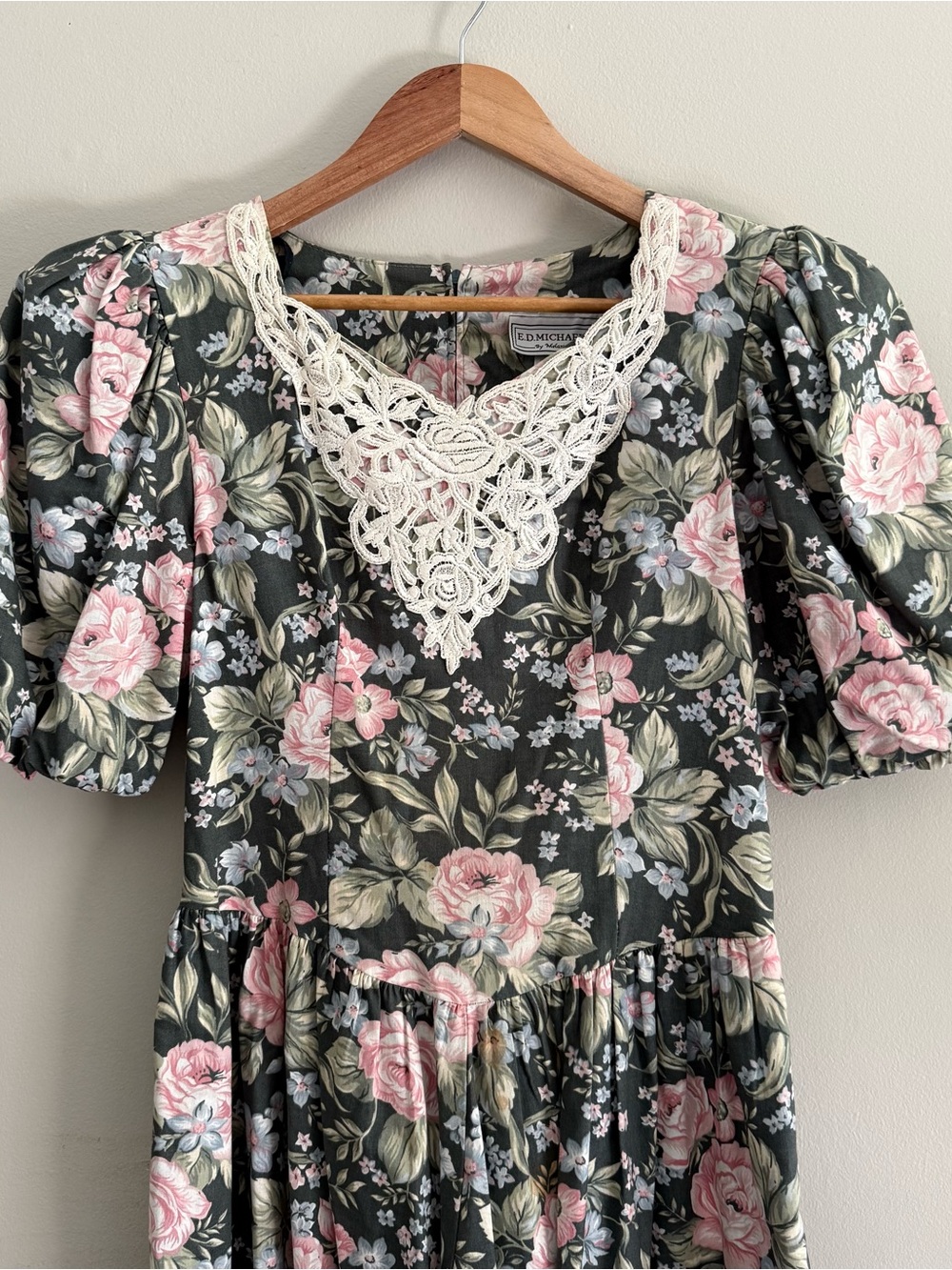 Vintage Cottagecore Floral Lace-Trim Puff Sleeve Midi Dress in Dark Green Small - Picture 3 of 8